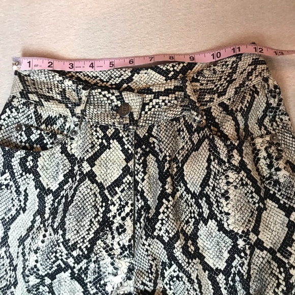 Emanuel Ungaro Faux Snakeskin Pants 2 - Picture 7 of 7